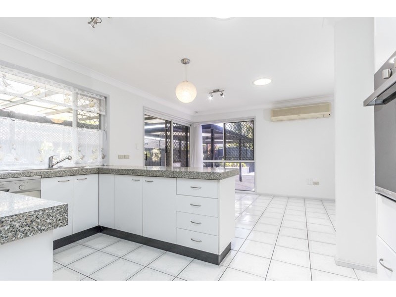 4 Zodiac Close, Tingalpa QLD 4173