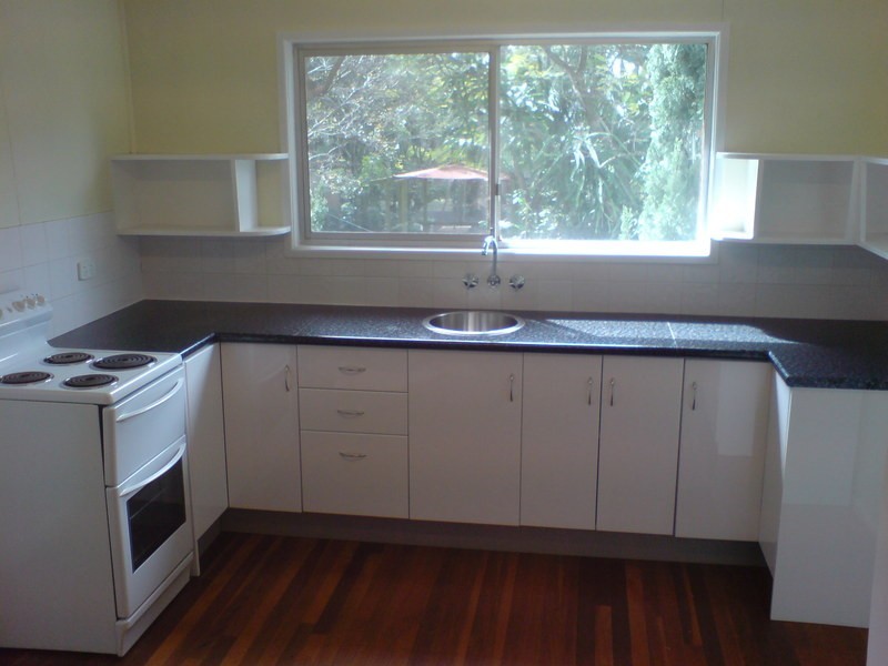 6 Cardiff St, Morningside QLD 4170