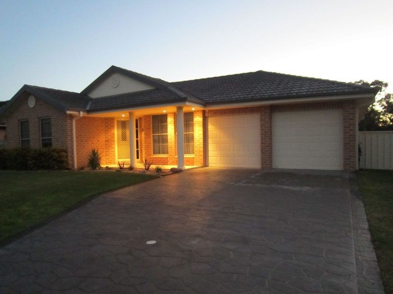 4 Dunshea Avenue, Tea Gardens NSW 2324