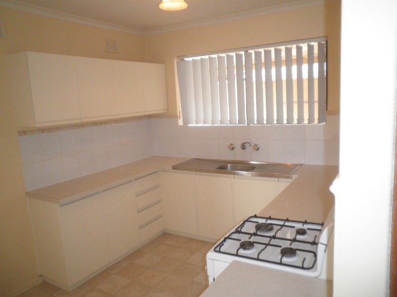 2 Tenterton Road, Christie Downs SA 5164
