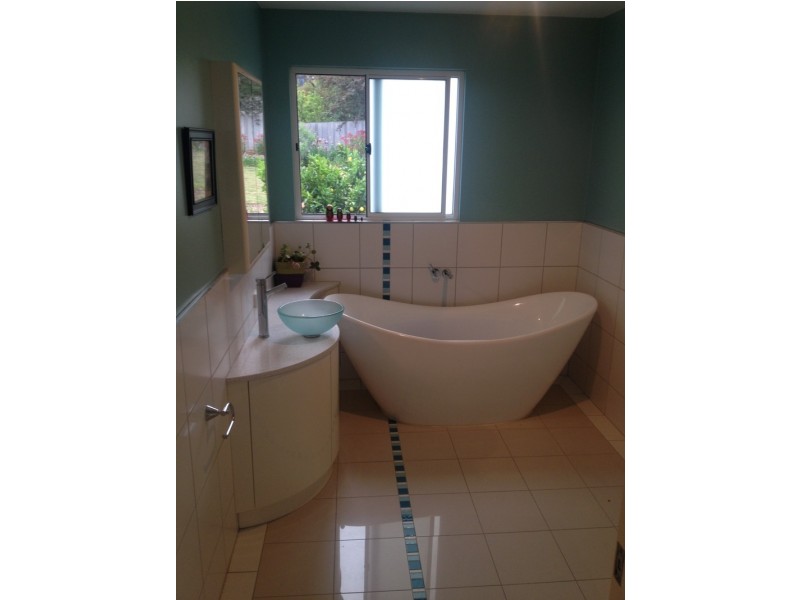 169 Roslyn Avenue, Blackmans Bay TAS 7052