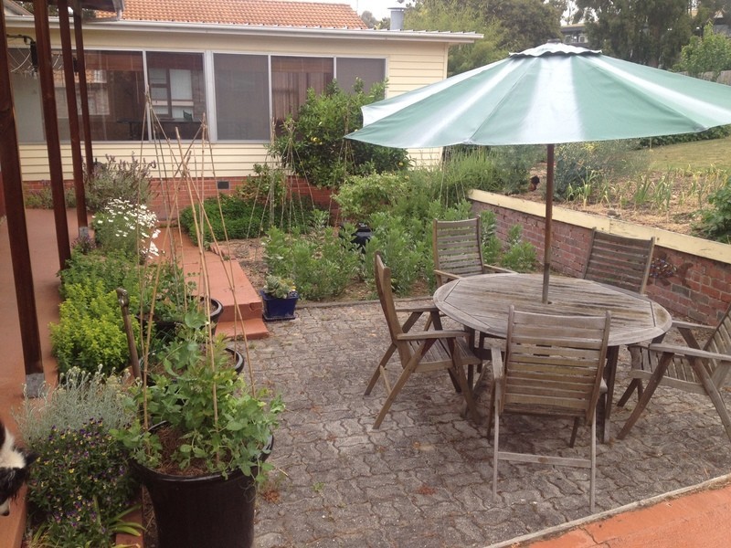 169 Roslyn Avenue, Blackmans Bay TAS 7052