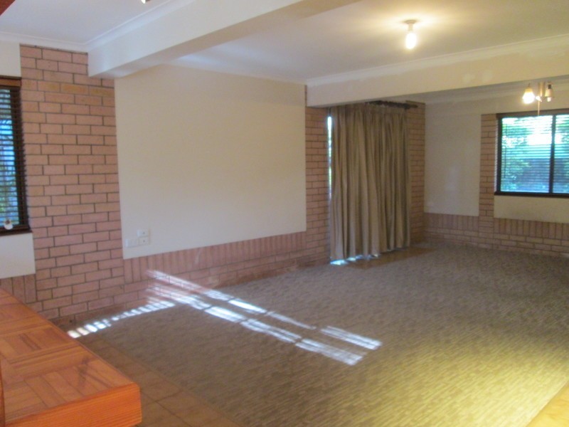 27 Capitol Drive, Jindalee QLD 4074