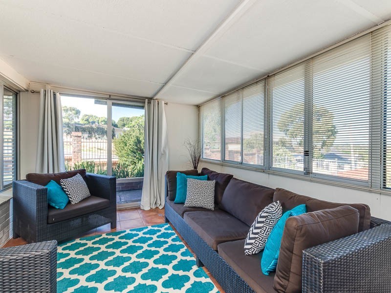 2 Head Street, Melville WA 6156