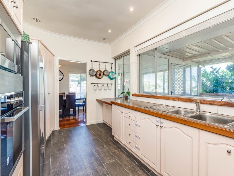 2 Head Street, Melville WA 6156