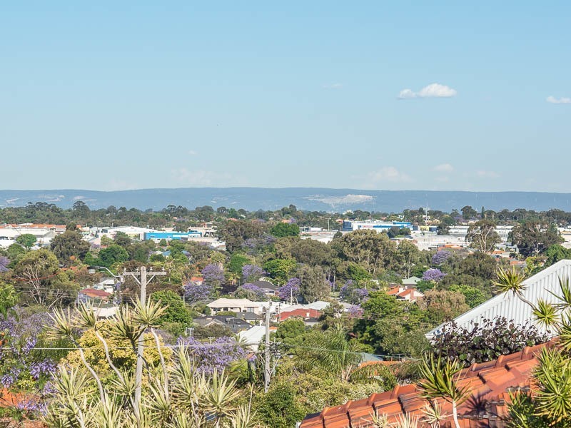 2 Head Street, Melville WA 6156