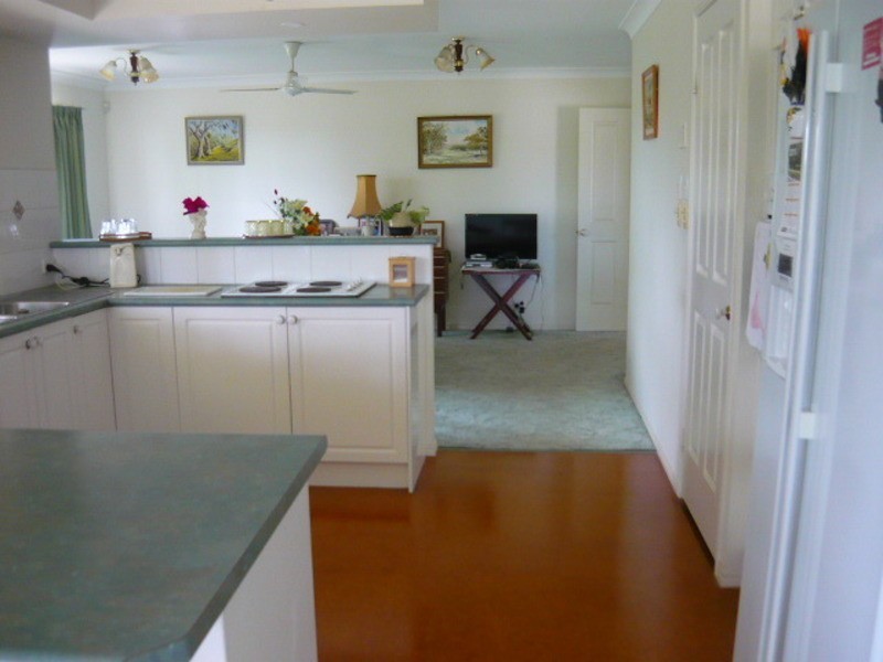 34 Inverpine Court, Petrie QLD 4502