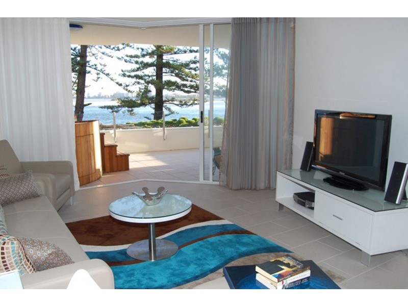 30 Bulcock Beach Esplanade, Caloundra QLD 4551