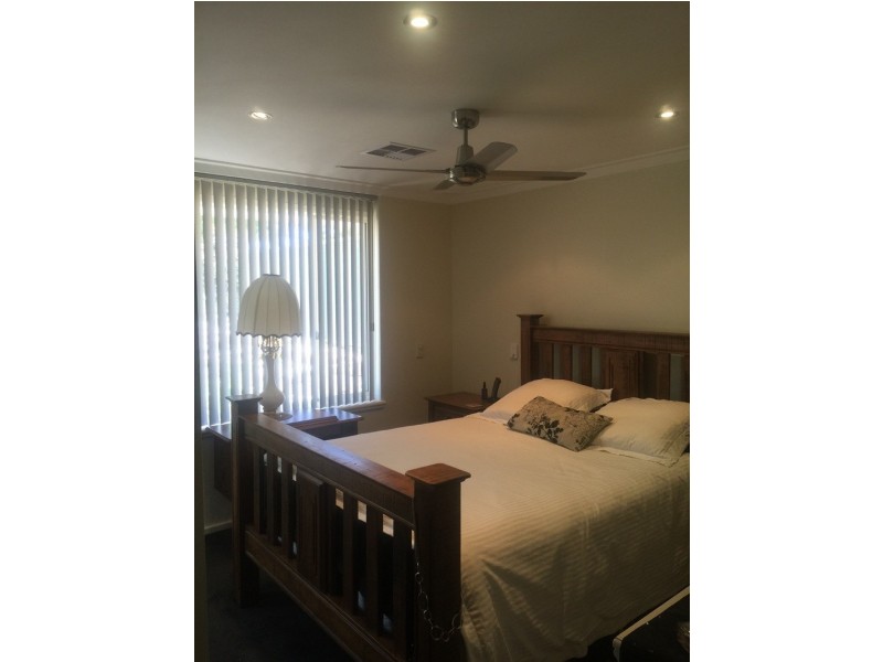 9 Fenellia Crescent, Craigie WA 6025
