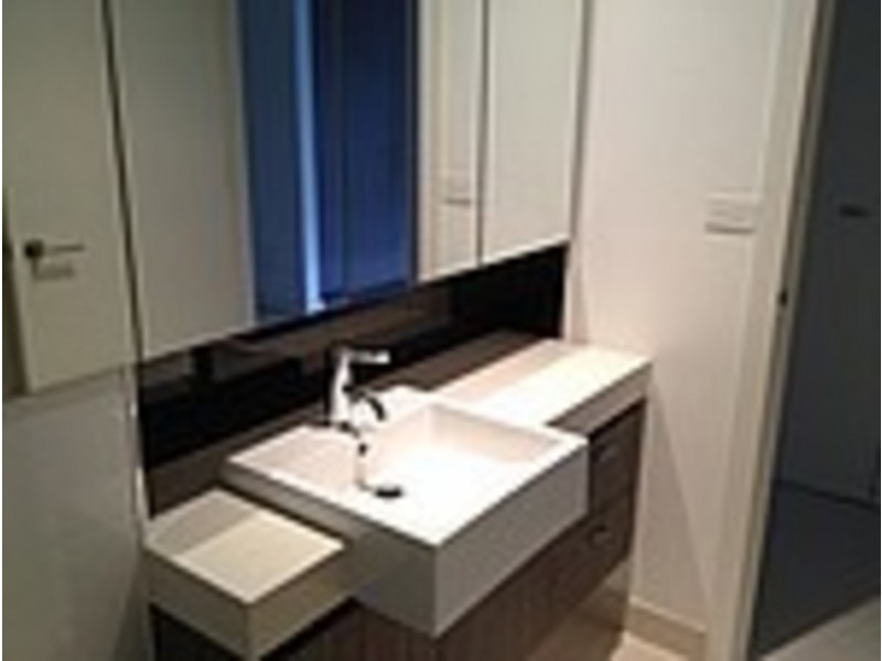 11/2 Eucalyptus Drive, Maidstone VIC 3012