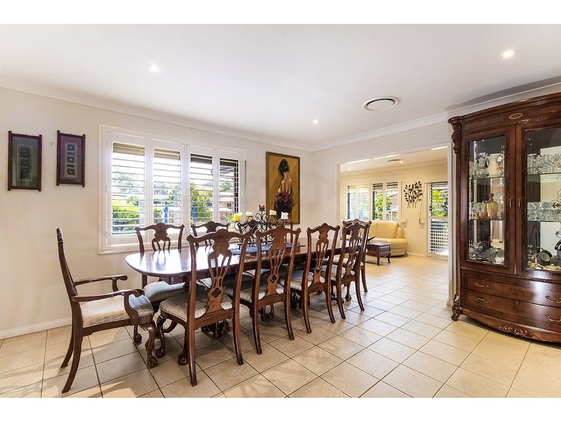 4 Curran Street, Prairiewood NSW 2176