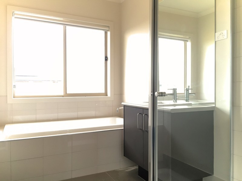 21 Jetty Road, Werribee South VIC 3030