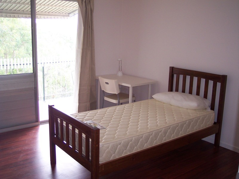 15 Prenzler St, Upper Mount Gravatt QLD 4122