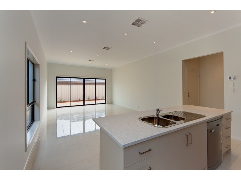 213 Seacombe road, South Brighton SA 5048