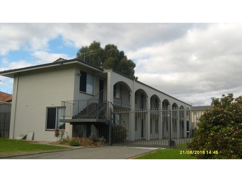 4/8 Rutland Avenue, Burswood WA 6100