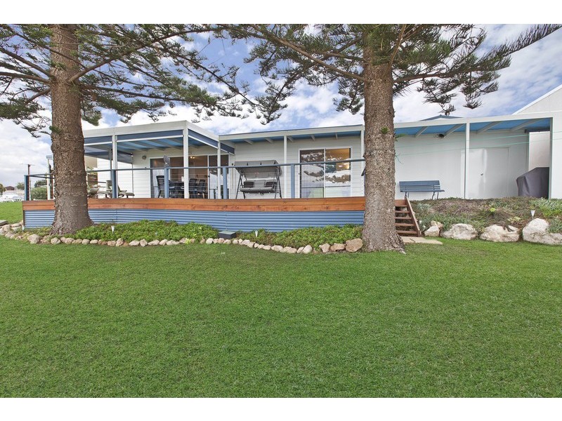 57 Esplanade, Point Turton SA 5575
