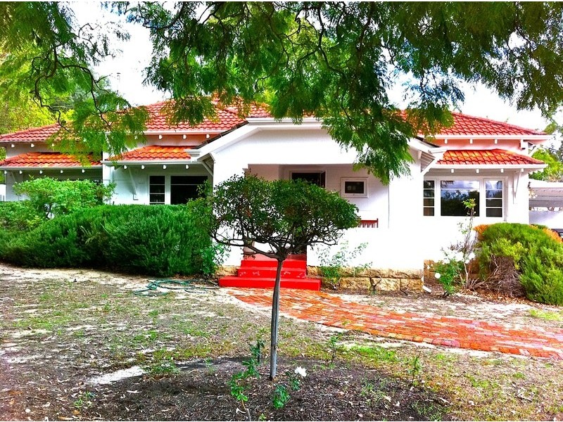 2 Hotchin Street, Dalkeith WA 6009