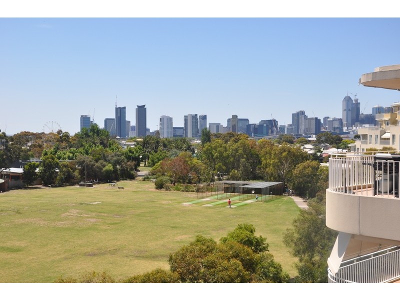 35/8 Graham Street, Port Melbourne VIC 3207