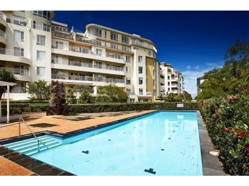 35/8 Graham Street, Port Melbourne VIC 3207