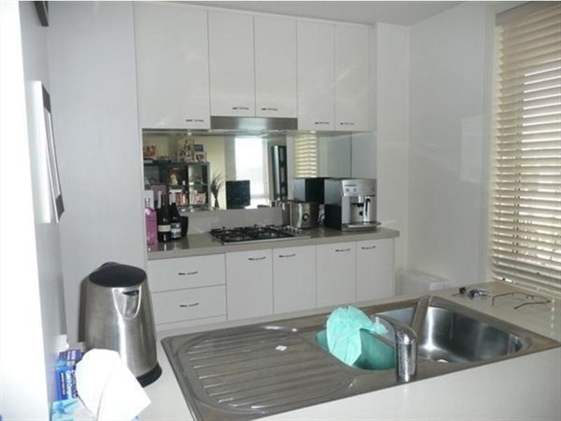 35/8 Graham Street, Port Melbourne VIC 3207