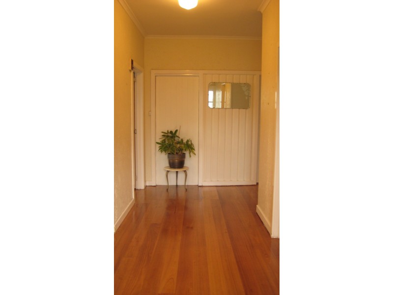 25 Corinda Grove, West Moonah TAS 7009