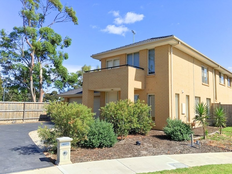 8 Ashland Court, Keysborough VIC 3173