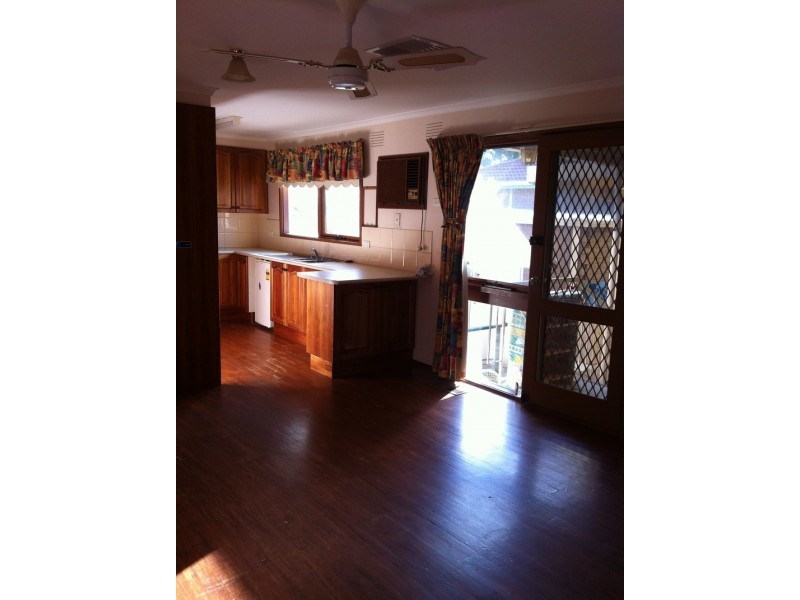 11 Tamboon Drive, Rowville VIC 3178