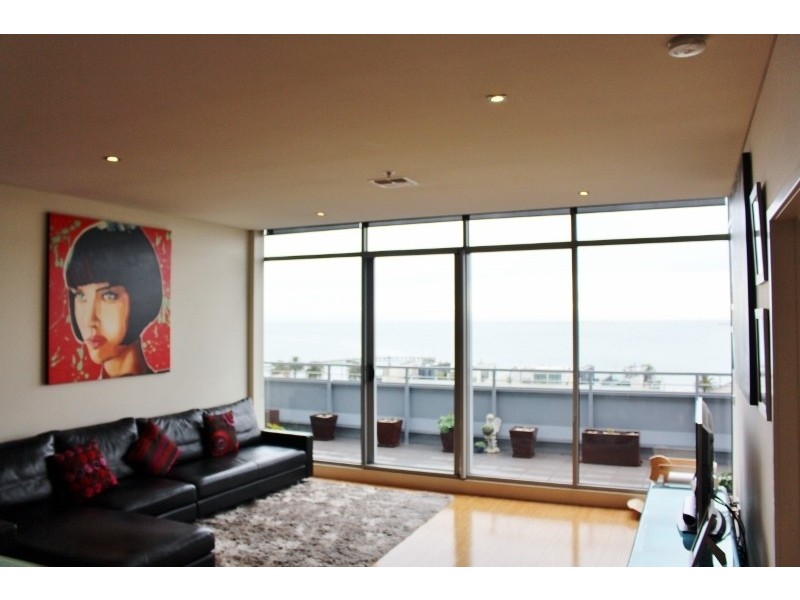 803/142 Rouse Street, Port Melbourne VIC 3207