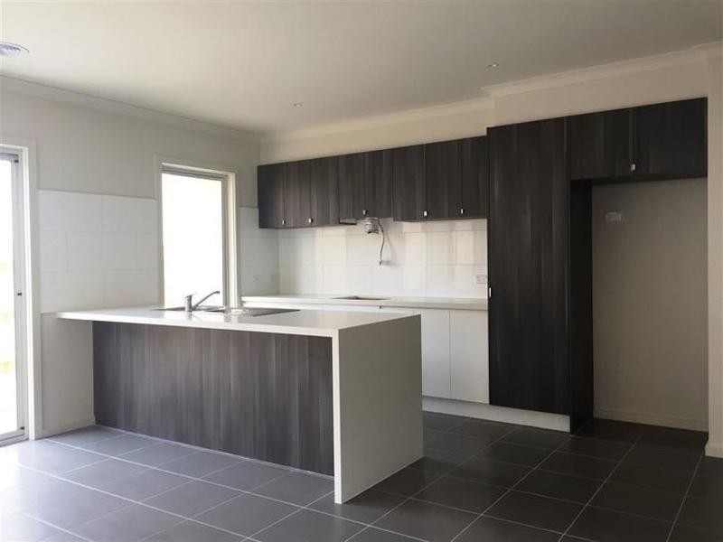 18/3 Old Plenty Road, South Morang VIC 3752