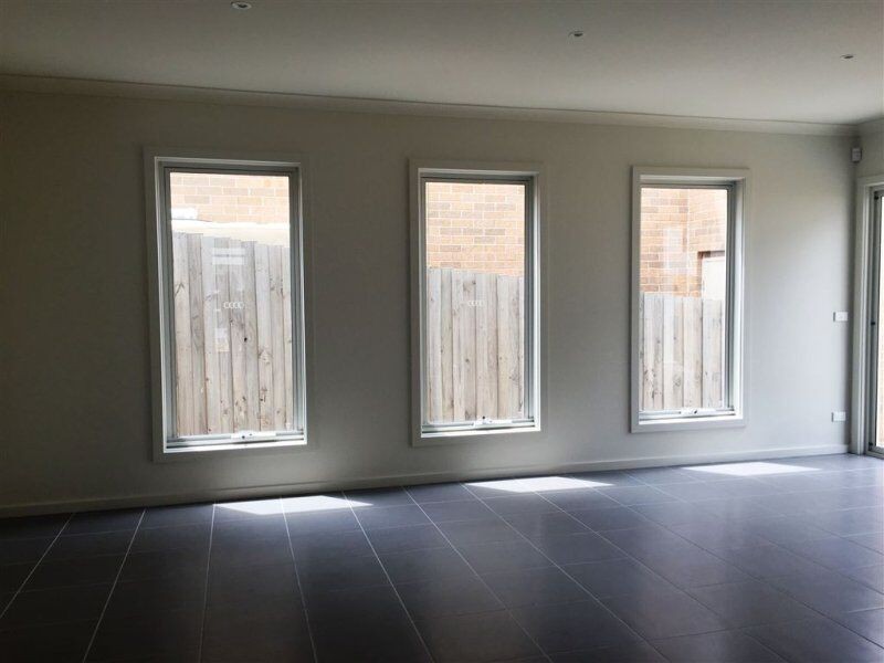 18/3 Old Plenty Road, South Morang VIC 3752