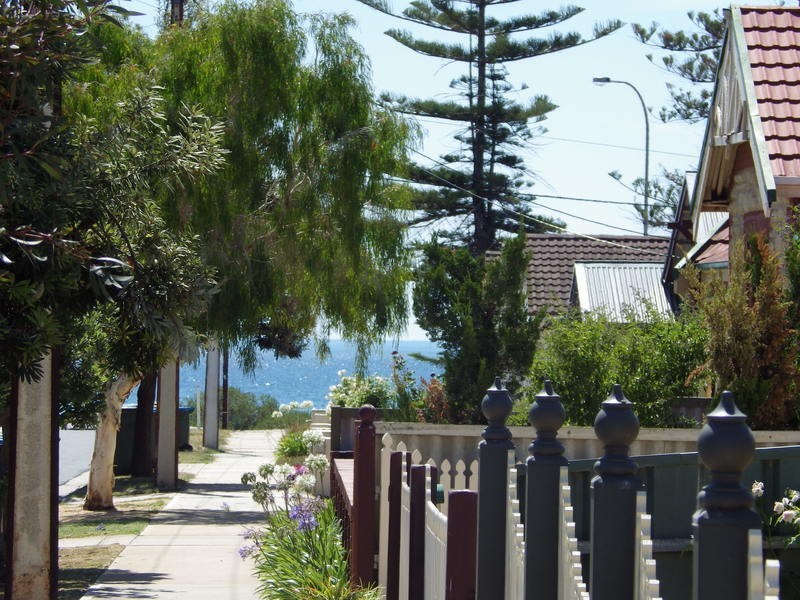 19 Kalgoorlie Road, Largs Bay SA 5016