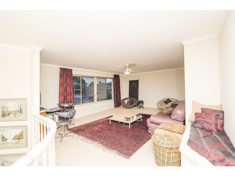 20 Kiernan Place, Kallaroo WA 6025