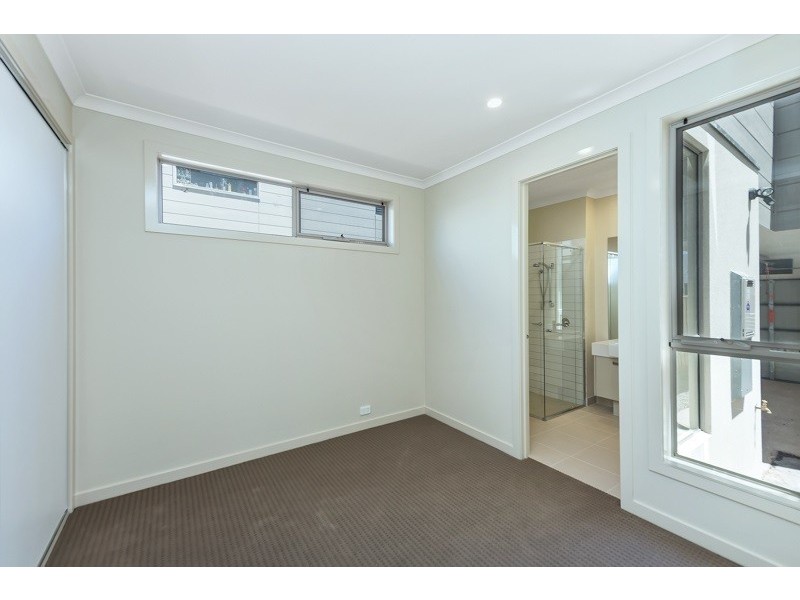 34B Middleton Drive, Point Cook VIC 3030