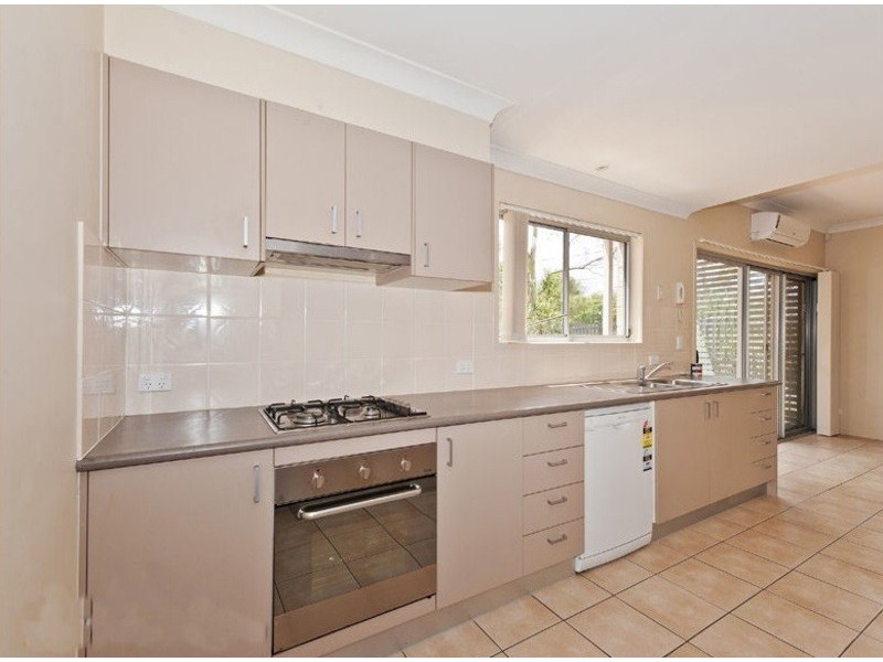 10/1 Anthony Street, Kingston QLD 4114