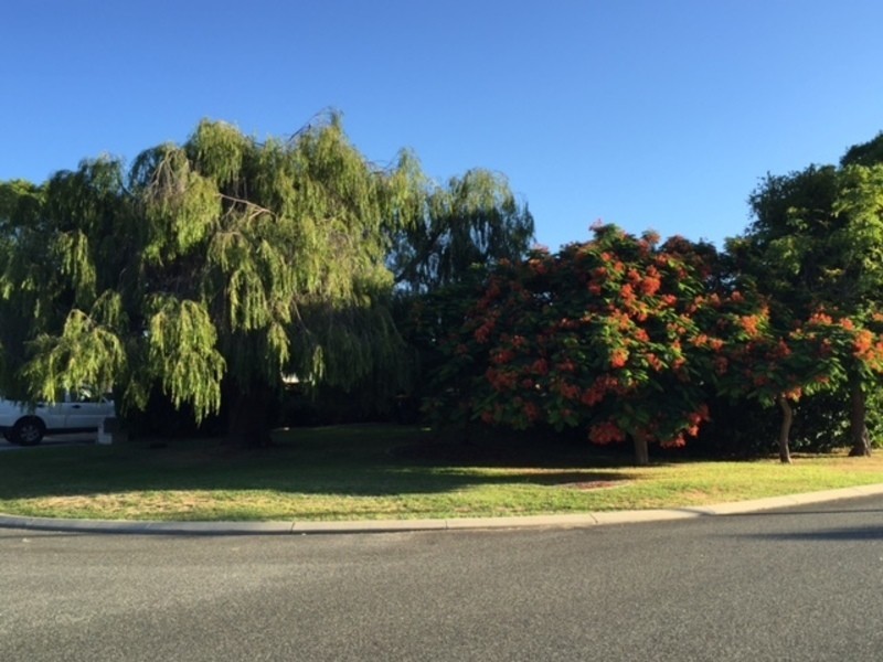 2A Farman Place, Hamersley WA 6022