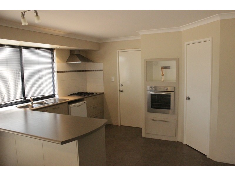 28 Kambany Approach, Dalyellup WA 6230