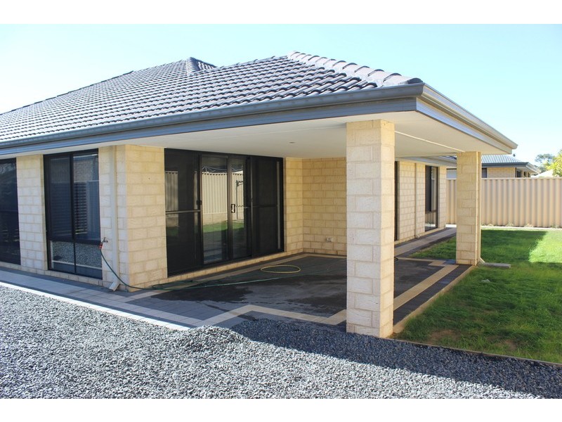 28 Kambany Approach, Dalyellup WA 6230