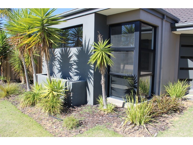 28 Kambany Approach, Dalyellup WA 6230