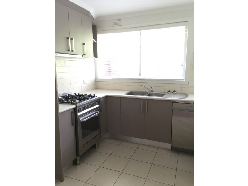 1/3 GLENCAIRN, Camberwell VIC 3124