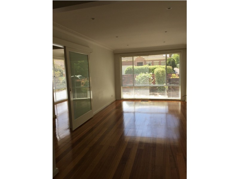 1/3 GLENCAIRN, Camberwell VIC 3124