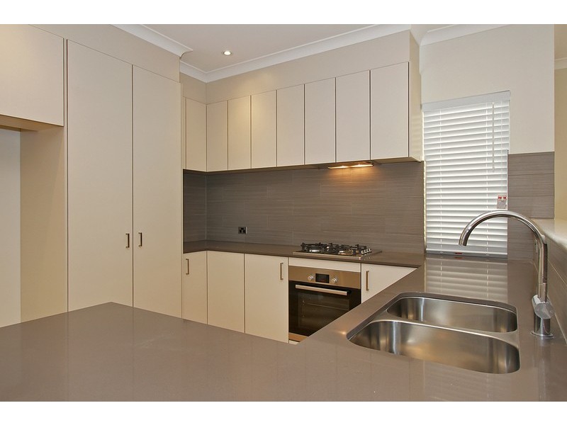 84 Mullaloo Drive, Kallaroo WA 6025