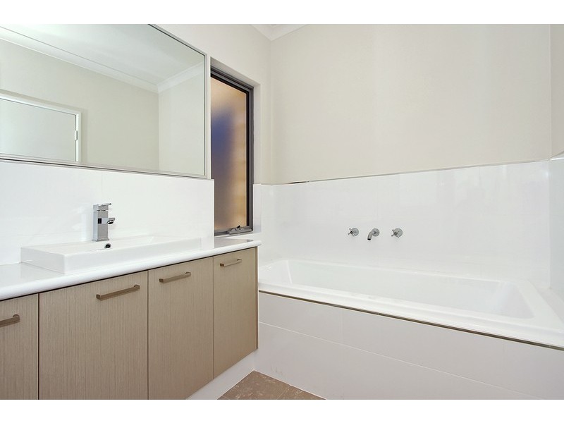 84 Mullaloo Drive, Kallaroo WA 6025