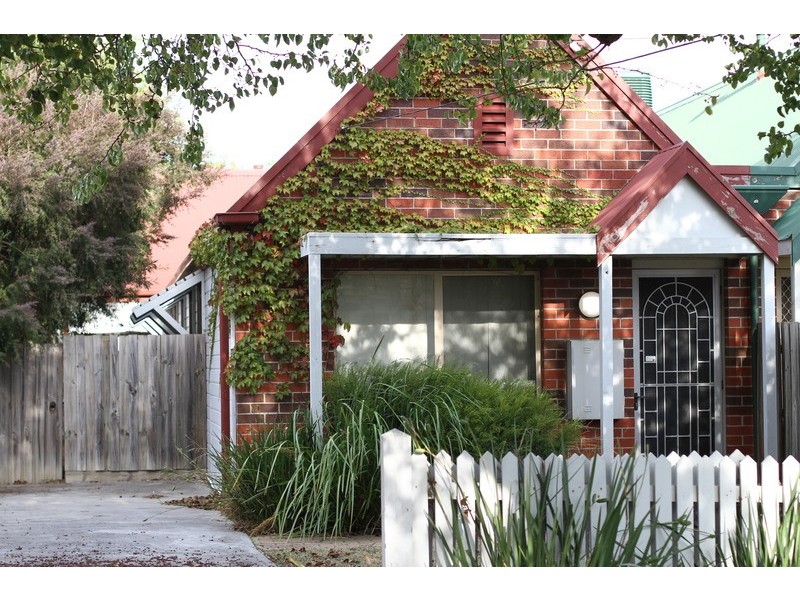 26A Cambro Road, Clayton VIC 3168