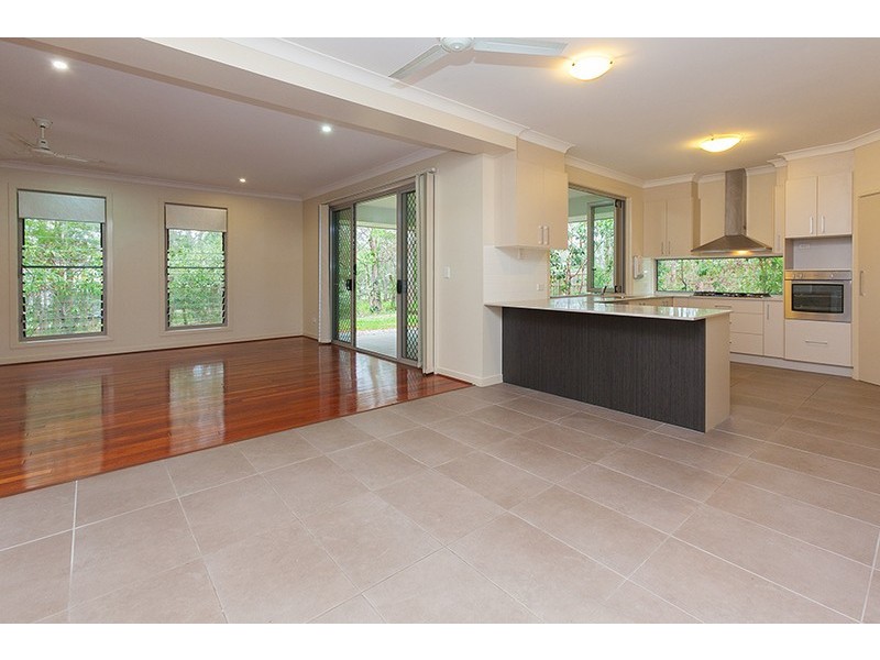 43 Friend Street, Wakerley QLD 4154