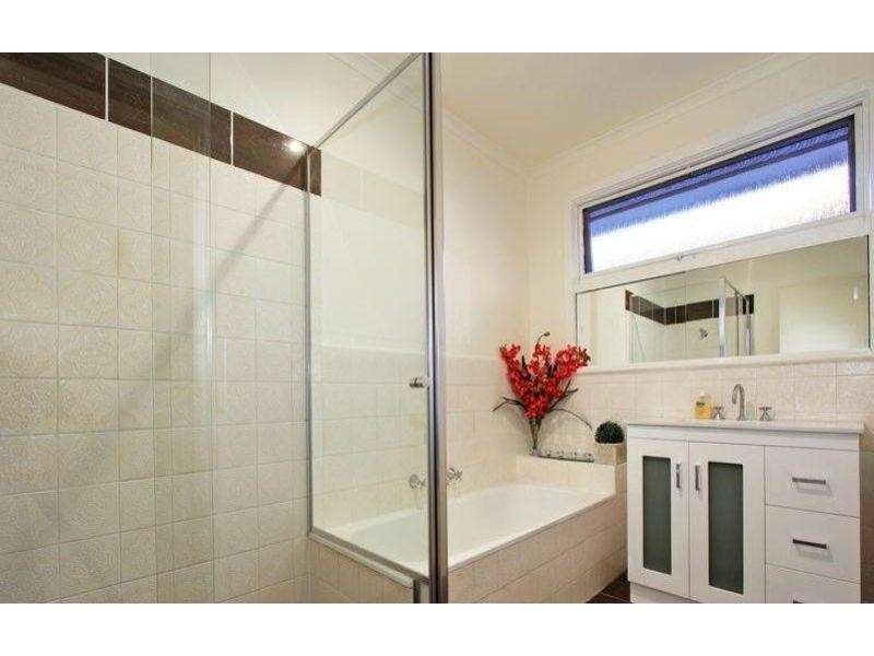 2 Cantala court, Vermont South VIC 3133