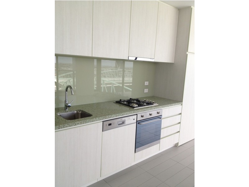 1812/673 La Trobe Street, Docklands VIC 3008