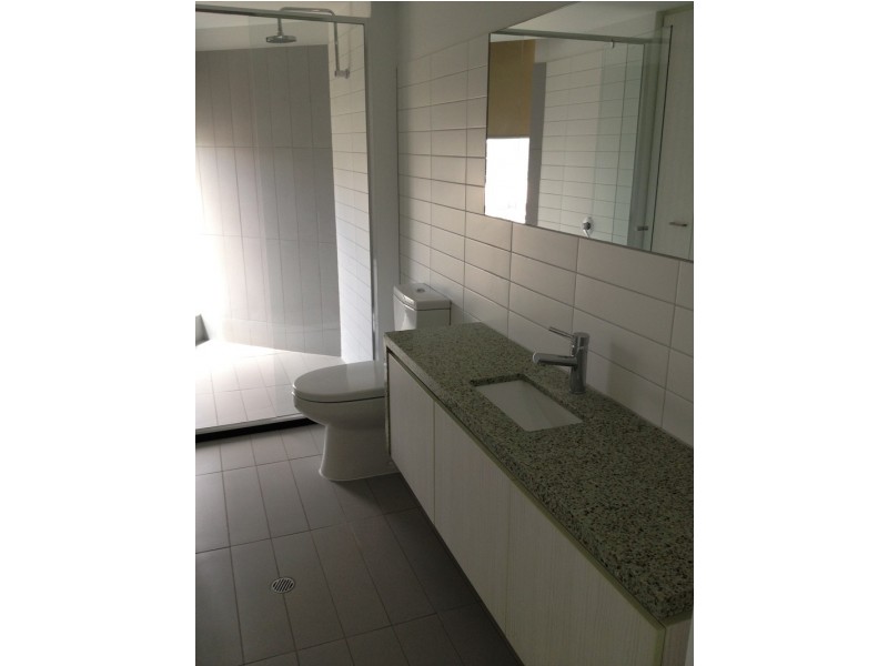 1812/673 La Trobe Street, Docklands VIC 3008