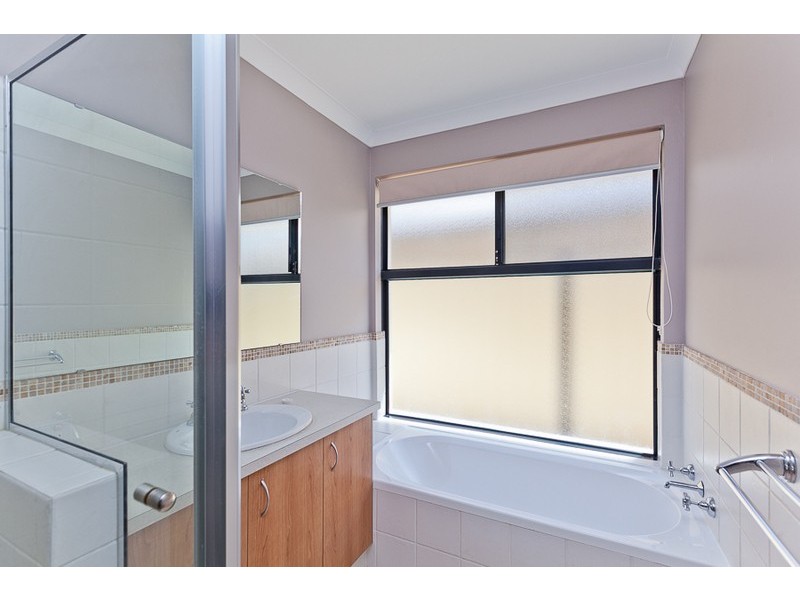 33 Liberty Drive, Clarkson WA 6030