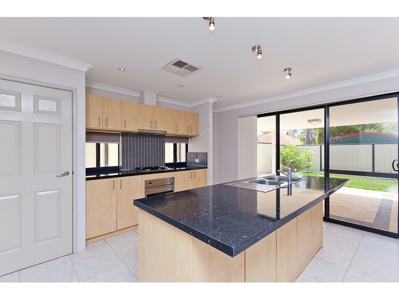33 Liberty Drive, Clarkson WA 6030