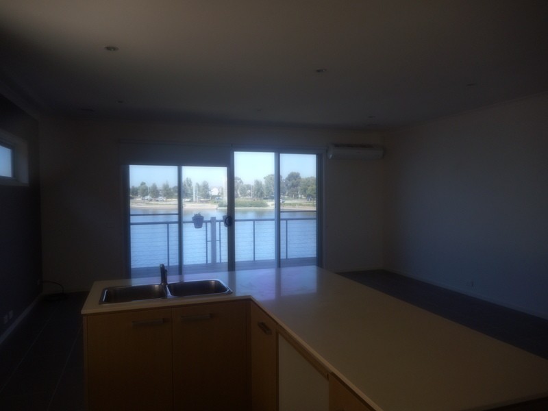 97 Broadbeach Circuit, Point Cook VIC 3030